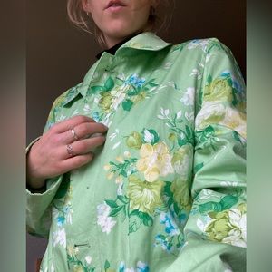 Green reversible raincoat